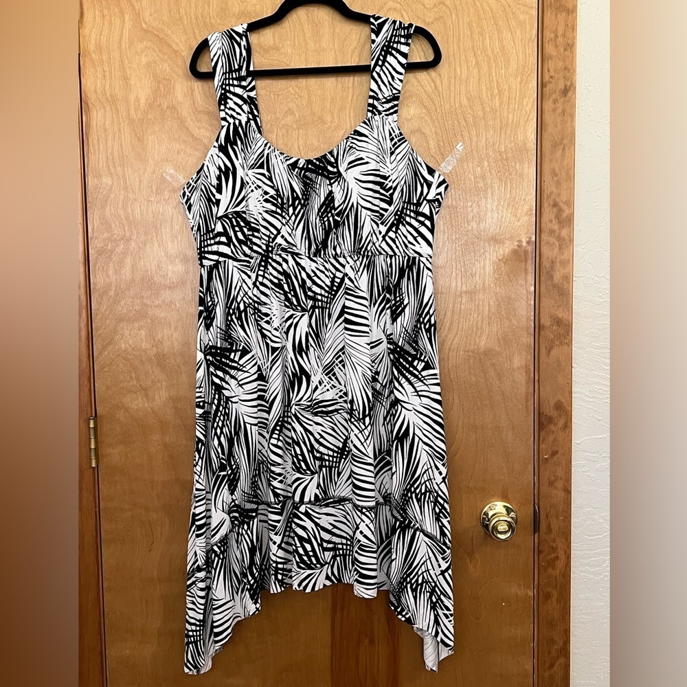 Style & Co Blk/White Leaf Print Dress 1X